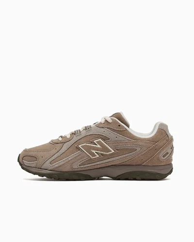New Balance 204L